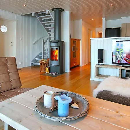 Three-bedroom Holiday In Titran *